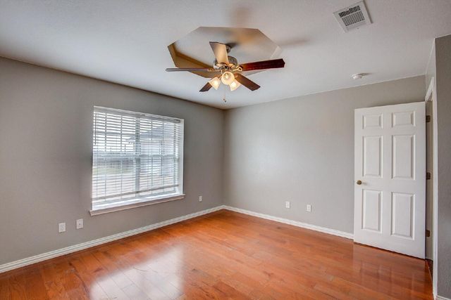 1021 Dominique Drive, Weatherford, TX 76087