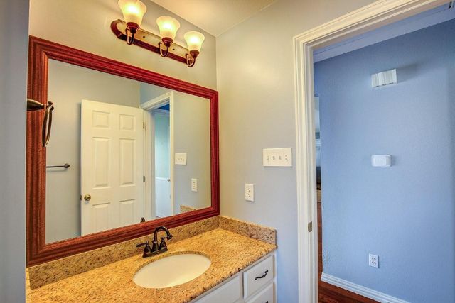 1021 Dominique Drive, Weatherford, TX 76087