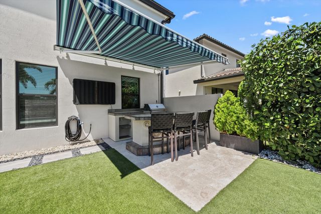8779 Grand Prix Lane, Boynton Beach, FL 33472