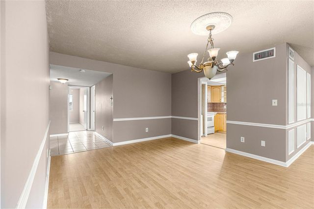 608 FAIRWAYS CIRCLE B, Ocala, FL 34472