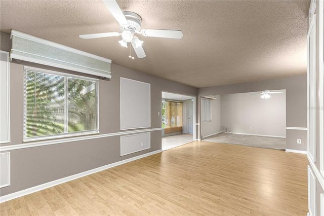 608 FAIRWAYS CIRCLE B, Ocala, FL 34472