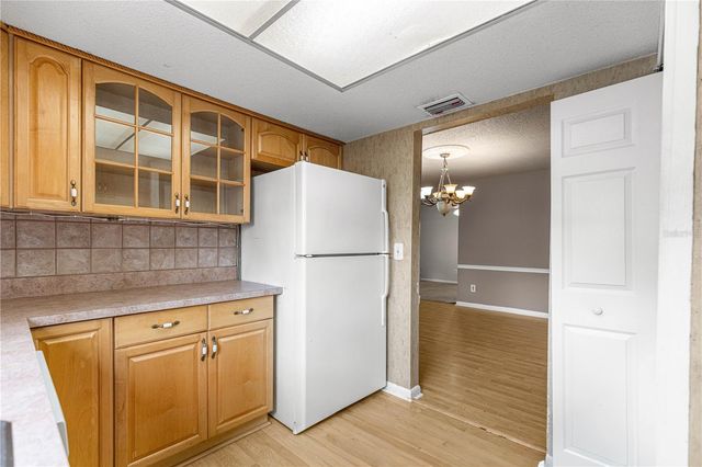 608 FAIRWAYS CIRCLE B, Ocala, FL 34472