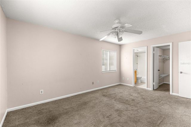 608 FAIRWAYS CIRCLE B, Ocala, FL 34472