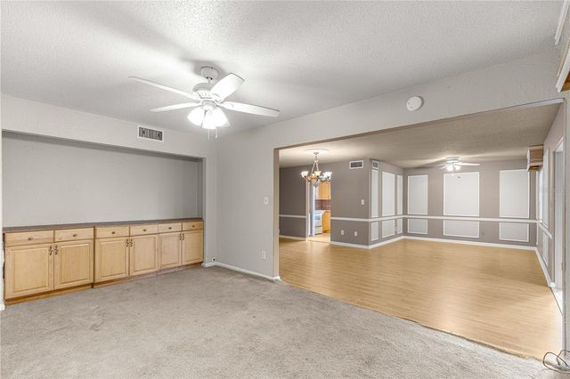 608 FAIRWAYS CIRCLE B, Ocala, FL 34472