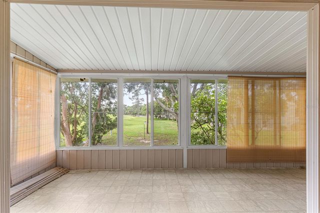 608 FAIRWAYS CIRCLE B, Ocala, FL 34472