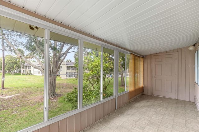 608 FAIRWAYS CIRCLE B, Ocala, FL 34472