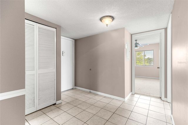 608 FAIRWAYS CIRCLE B, Ocala, FL 34472