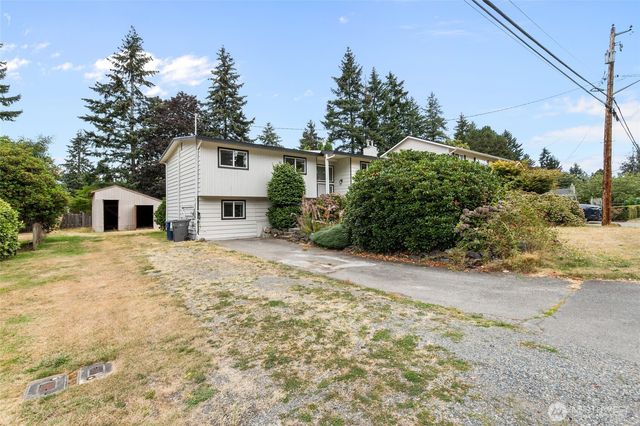 8618 NE 137th Street, Kirkland, WA 98034
