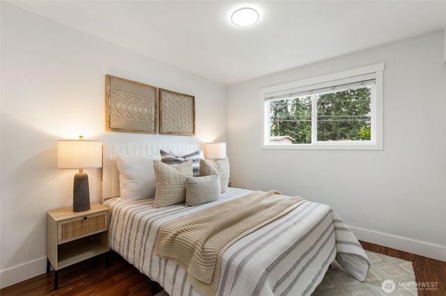 8618 NE 137th Street, Kirkland, WA 98034