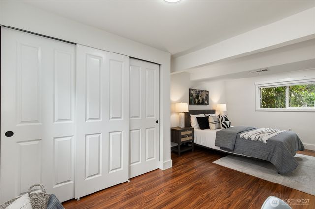 8618 NE 137th Street, Kirkland, WA 98034
