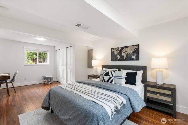 8618 NE 137th Street, Kirkland, WA 98034