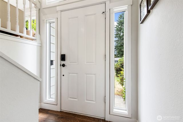 8618 NE 137th Street, Kirkland, WA 98034