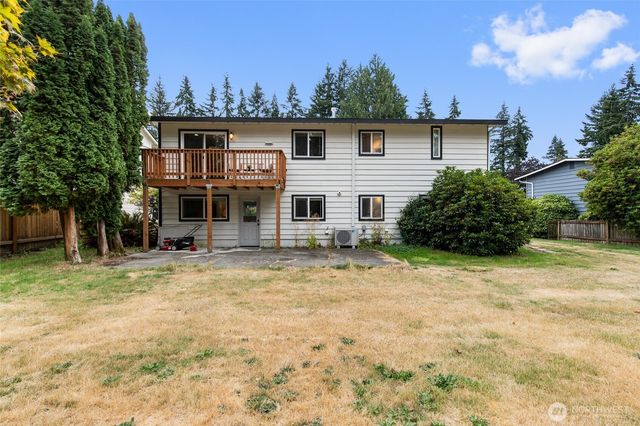 8618 NE 137th Street, Kirkland, WA 98034