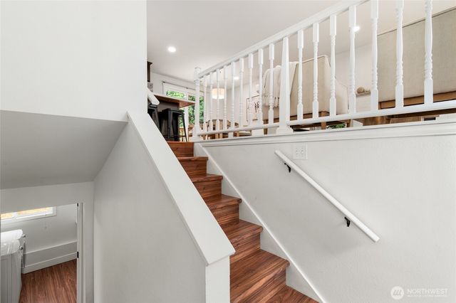 8618 NE 137th Street, Kirkland, WA 98034