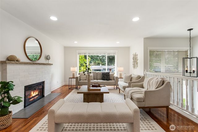 8618 NE 137th Street, Kirkland, WA 98034
