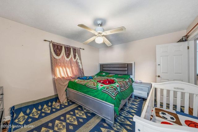 7508 Pimlico Dr, Louisville, KY 40214