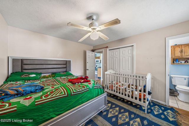 7508 Pimlico Dr, Louisville, KY 40214