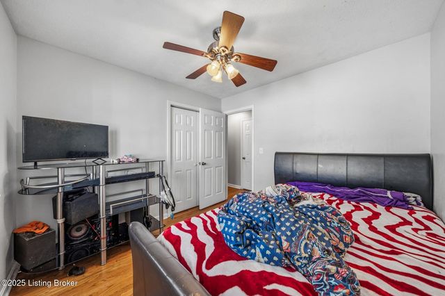 7508 Pimlico Dr, Louisville, KY 40214