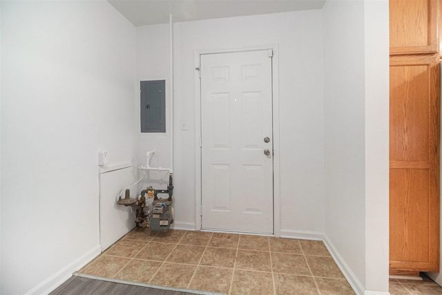 2886 Appleridge Street, Ypsilanti, MI 48198