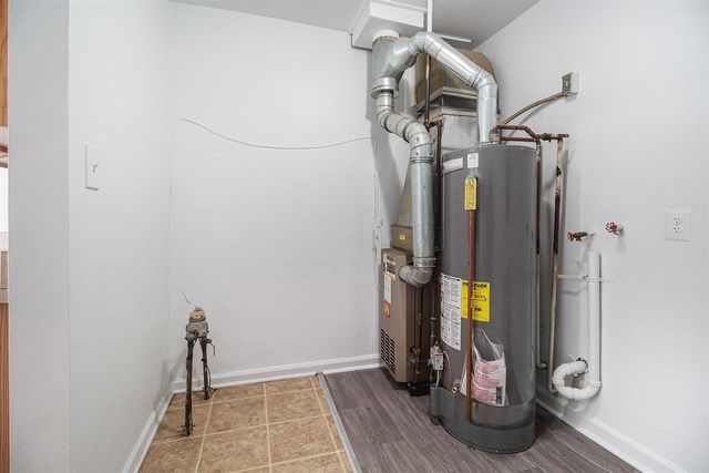 2886 Appleridge Street, Ypsilanti, MI 48198