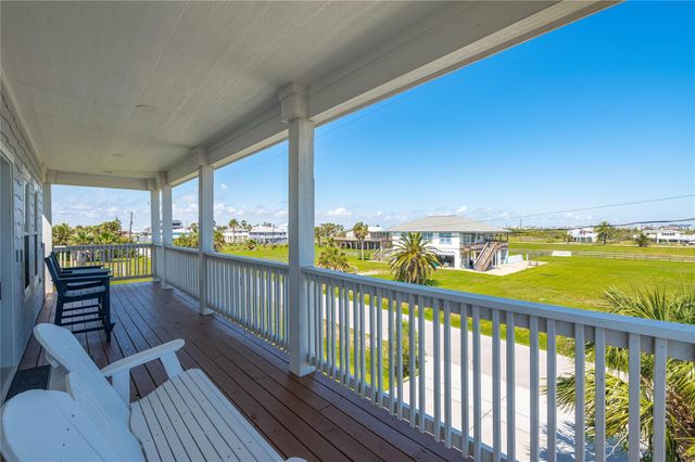3920 2nd Street, Galveston, TX 77554