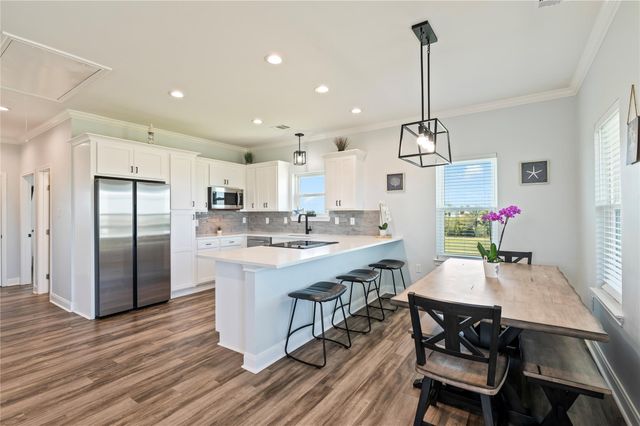 3920 2nd Street, Galveston, TX 77554