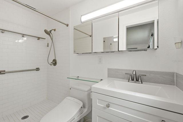 601 SHORE DRIVE E, Oldsmar, FL 34677