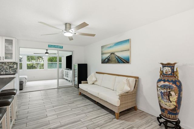 601 SHORE DRIVE E, Oldsmar, FL 34677