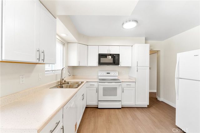 5932 Santa Barbara Avenue E B, Garden Grove, CA 92845