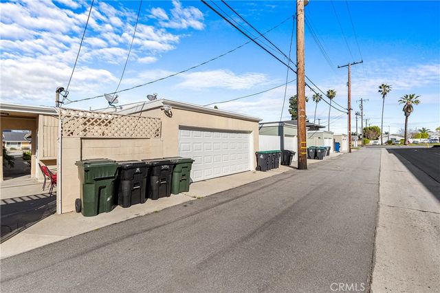 5932 Santa Barbara Avenue E B, Garden Grove, CA 92845