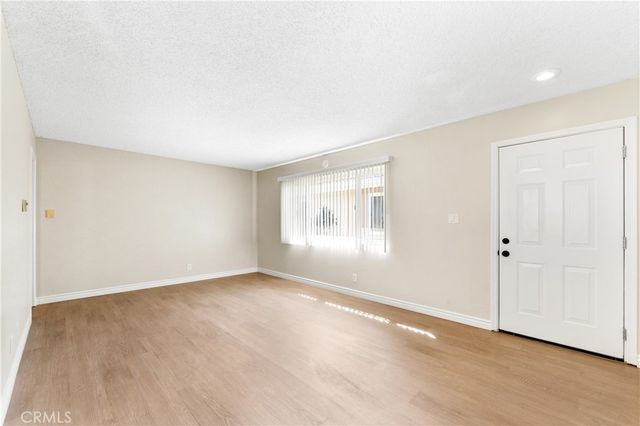 5932 Santa Barbara Avenue E B, Garden Grove, CA 92845