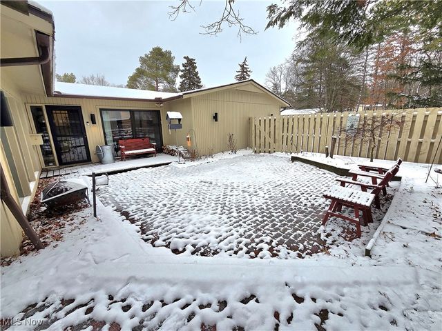 12960 Dell Ridge Court, Strongsville, OH 44149