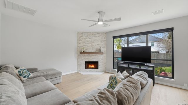 4729 Windy Ridge, Schertz, TX 78154