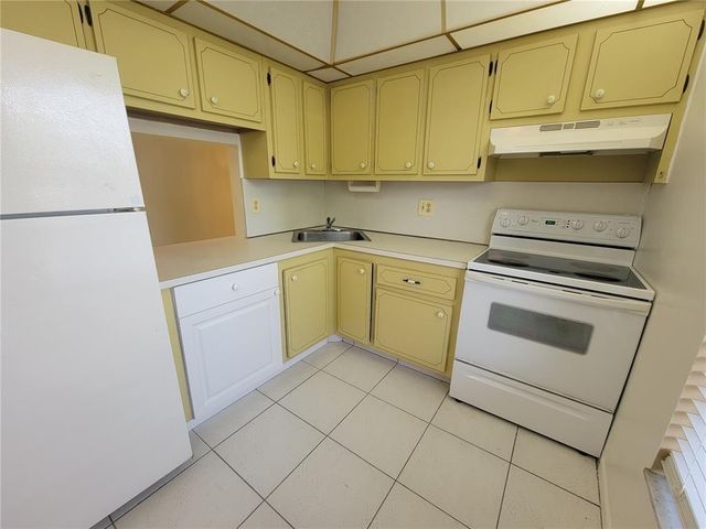 6000 NW 64th Avenue 205, Tamarac, FL 33319