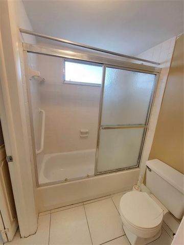 6000 NW 64th Avenue 205, Tamarac, FL 33319