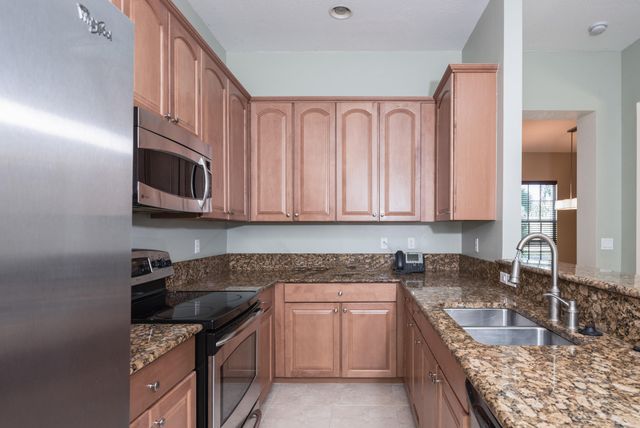8221 NW 8th Way, Boca Raton, FL 33487