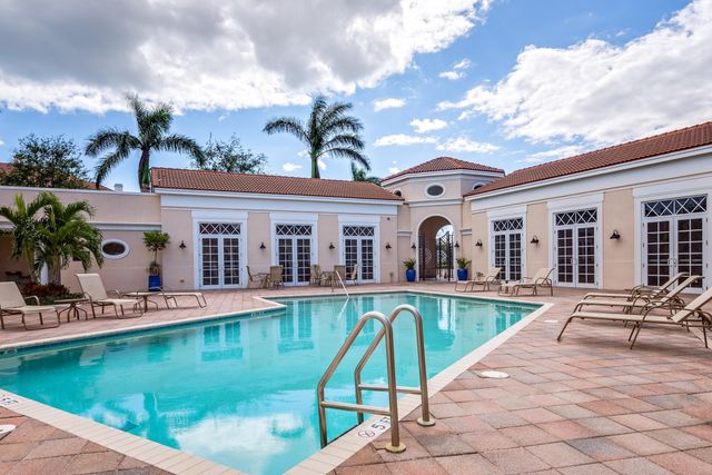 8221 NW 8th Way, Boca Raton, FL 33487