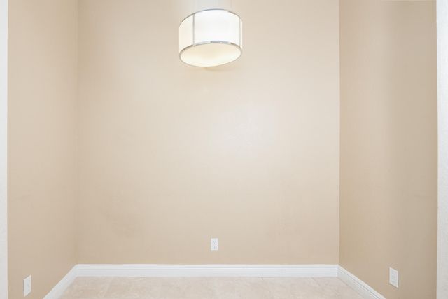 8221 NW 8th Way, Boca Raton, FL 33487
