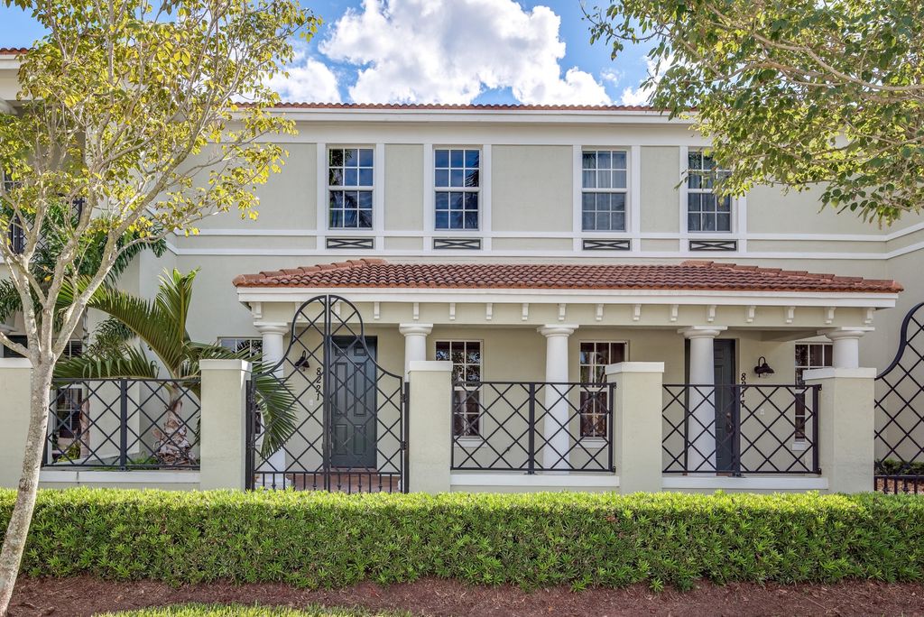 8221 NW 8th Way, Boca Raton, FL 33487