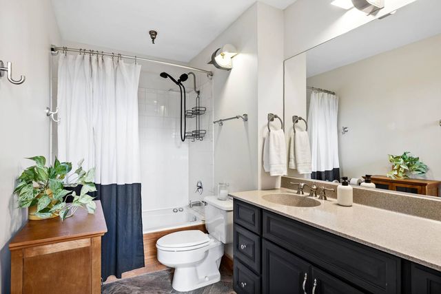 331 S Peoria Street 105, Chicago, IL 60607