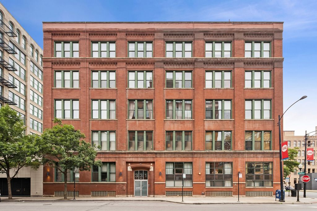 331 S Peoria Street 105, Chicago, IL 60607
