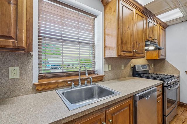 102 SE 1st Street, Tuttle, OK 73089