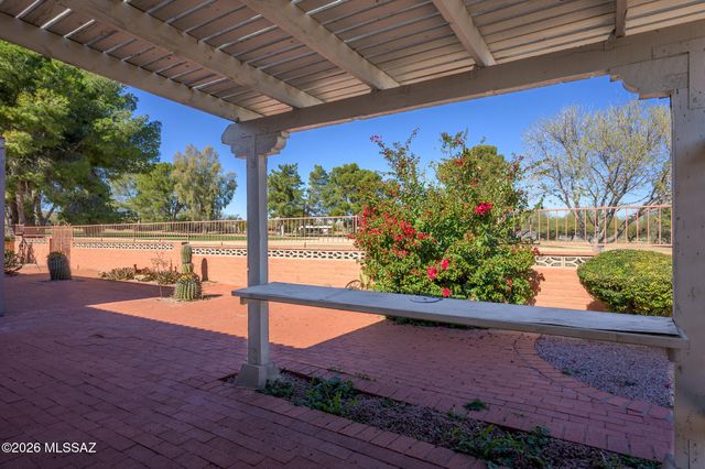 1336 N Paseo De Golf, Green Valley, AZ 85614