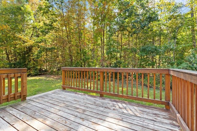 31 Shirley Rd, Townsend, MA 01469