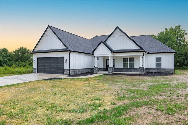 5427 Zachary Lane, Dayton, OH 45424