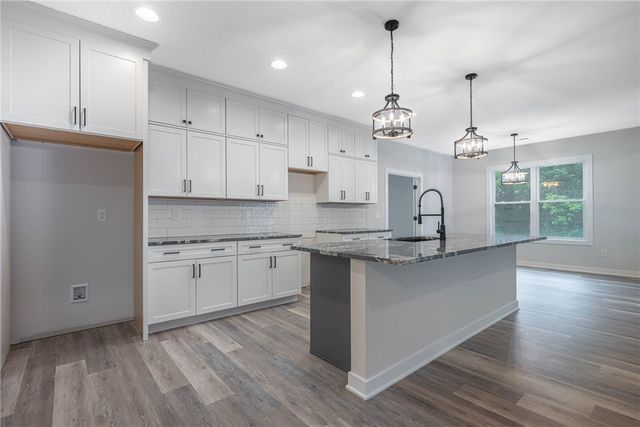 5427 Zachary Lane, Dayton, OH 45424
