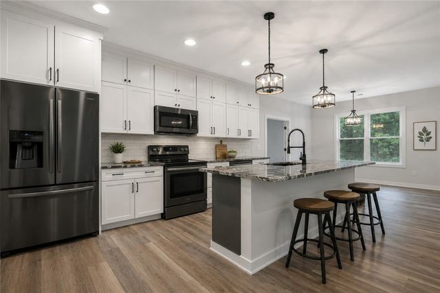 5427 Zachary Lane, Dayton, OH 45424