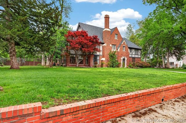 1423 SE Delaware Avenue, Bartlesville, OK 74003