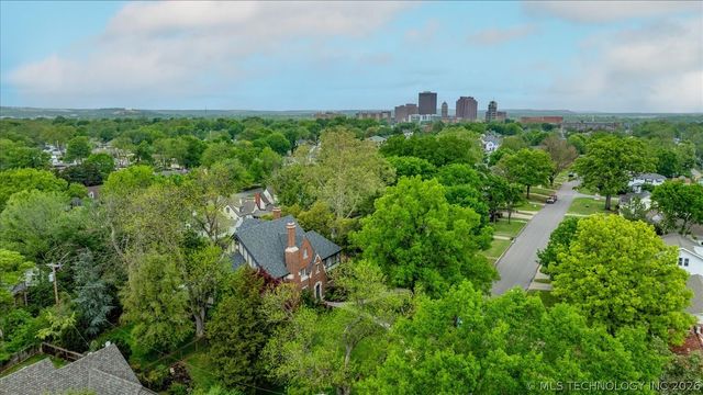 1423 SE Delaware Avenue, Bartlesville, OK 74003