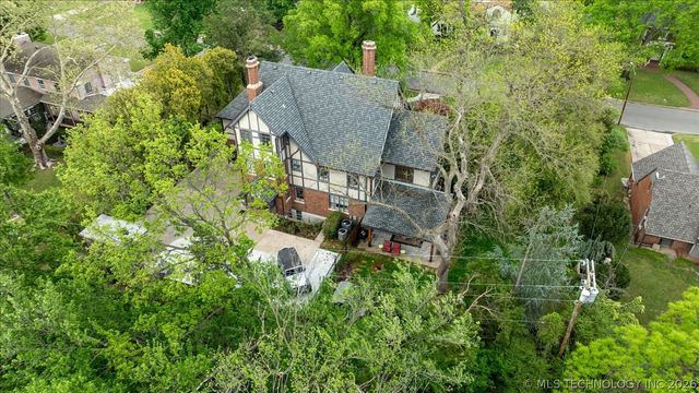 1423 SE Delaware Avenue, Bartlesville, OK 74003
